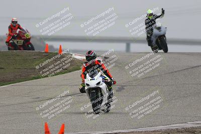 media/Nov-29-2025-TrackDaz (Sat) [[10ae2d9bce]]/B Group/Session 3 (Outside Grapevine)/